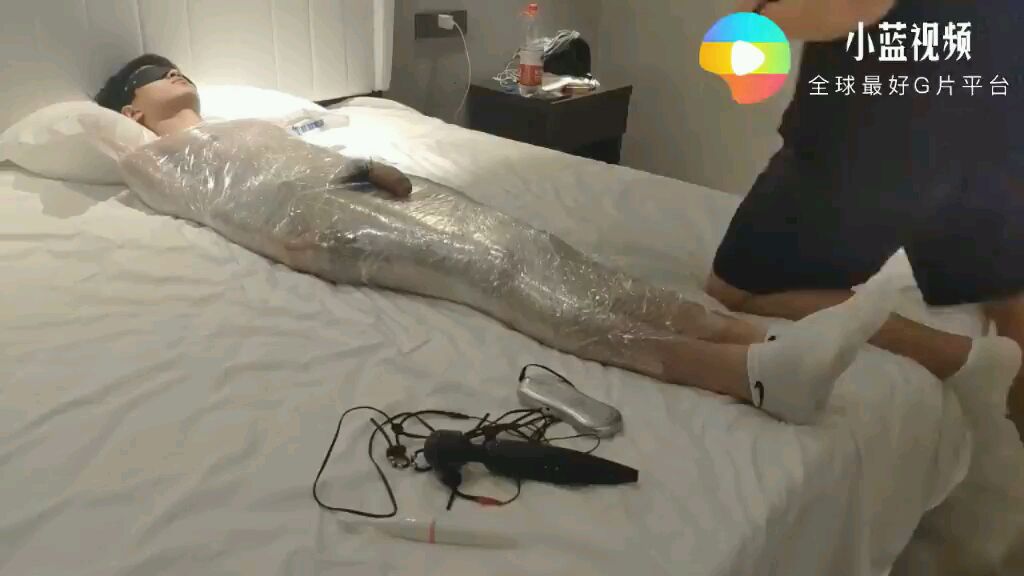 弟弟被裹著隨便玩